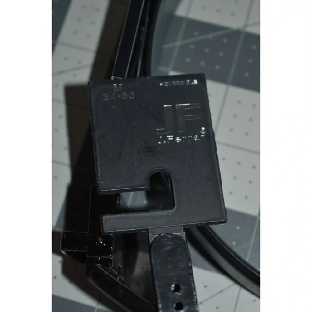 J.Ferrar Mens Reversible Belt Black Grey Stretch Comfort Size M 34-36‎ NEW w/tag